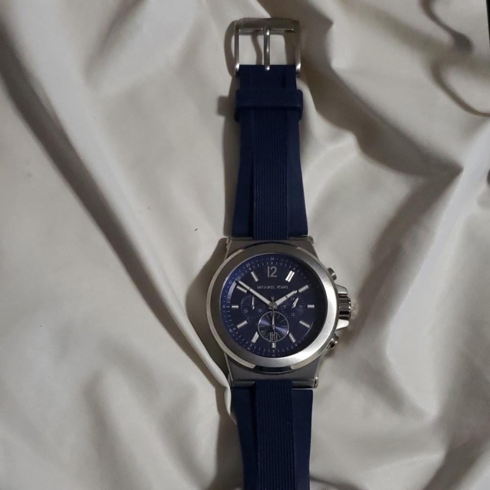 Micheal kors mens watch - Picture 6 of 6